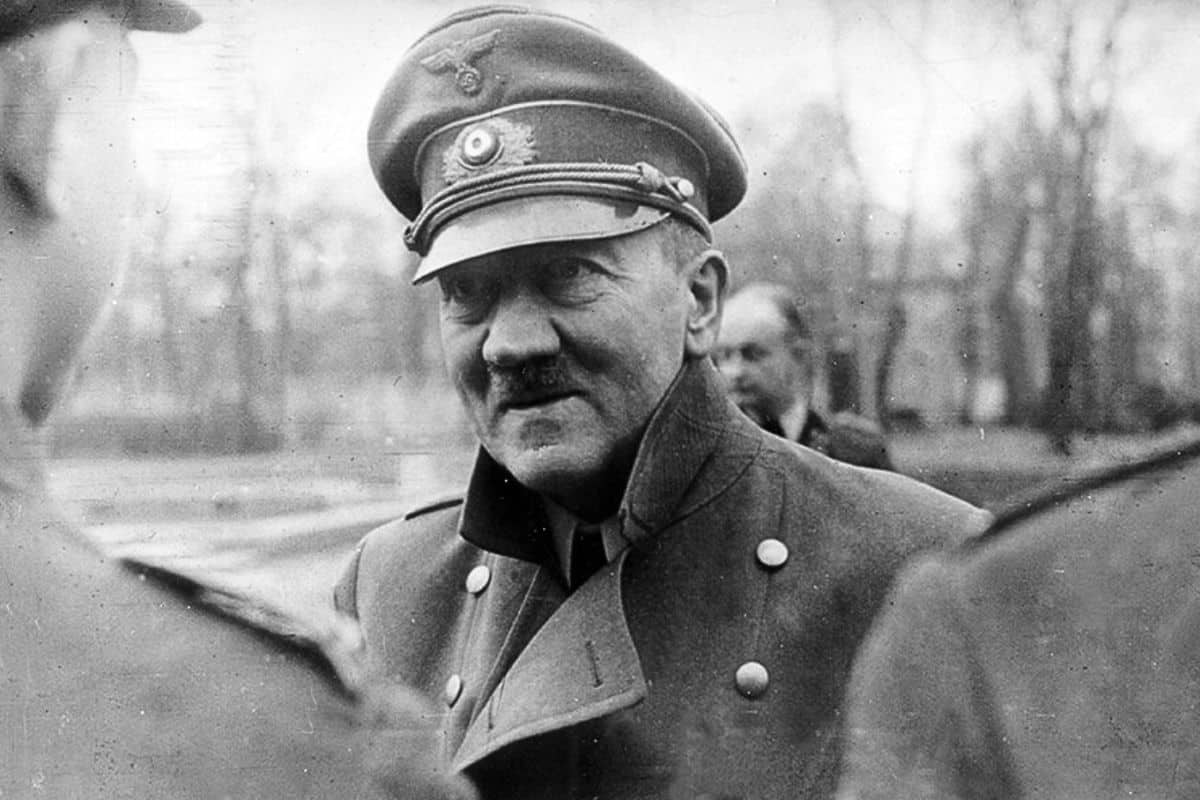 Hitler - Historia Nu
