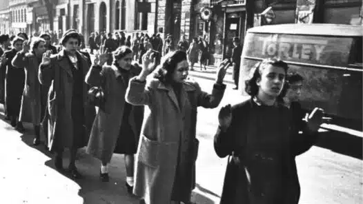 Förintelsen Harrisons historia