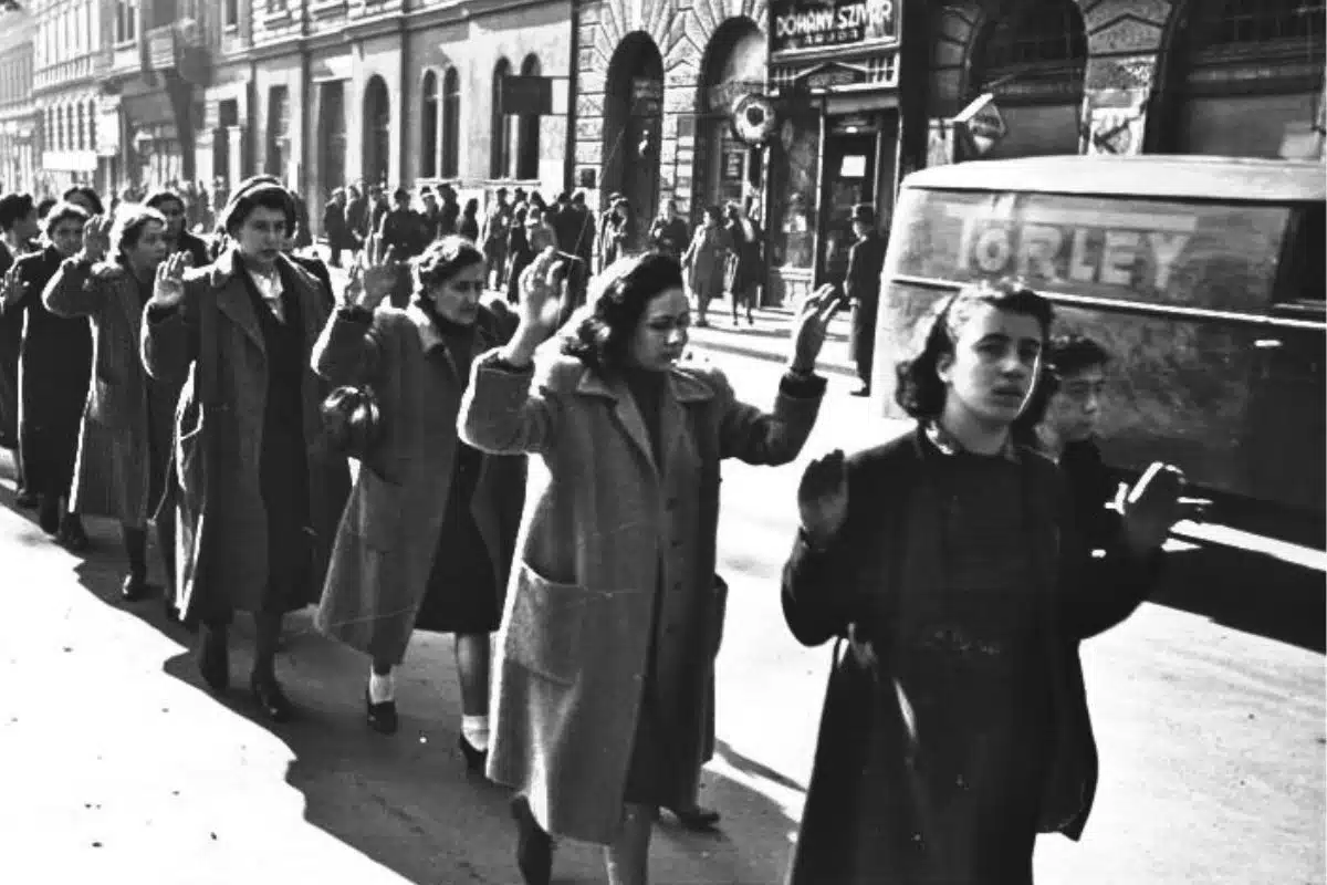 Förintelsen Harrisons historia